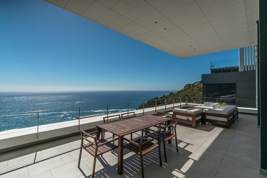 5 Bedroom Property for Sale in Clifton Western Cape
